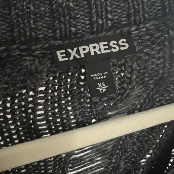 Express Dark Gray Distressed Knit Oversized Sweater - Picture 6 of 6